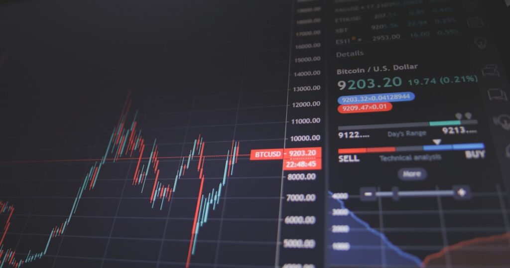 Ausschüttend vs. Thesaurierend: Was ist besser für Dividendenanleger? (2026) 2 Dividenden-ETF Featured Image